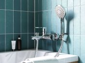 Смеситель в ванной