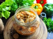 Соковита, ароматна та неймовірно смачна курка в банці