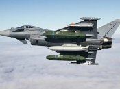 Ракети Taurus під крилами німецького літака