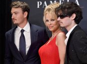 Памела Андерсон вырастила двух сыновей - Брэндона и Дилана