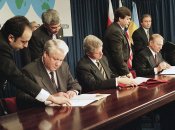 Подписание меморандума об отказе Украины от ядерного статуса