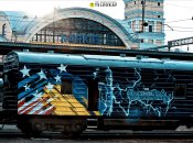 На помощь обесточенному Харькову прибыл Food Train: как работает уникальный спецпоезд "Укрзализныци" (фоторепортаж)