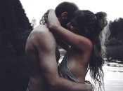 Мама троих детей снялась в откровенной фотосессии, чтобы вернуть уверенность в себе