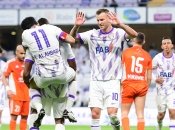 Ярмоленко із партнерами святкує гол