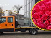 Столицею катався великий букет квітів