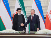 Президент Узбекистана Шавкат Мирзиоев и президент Ирана Эбрагим Раиси