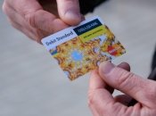 Нові правила "Ощадбанку": що буде з картами українців, у яких закінчується термін дії