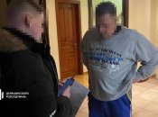 ДБР провело 17 обшуків за різними адресами заступника міністра оборони