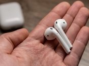 Многие удивлены, как можно было не понять, что во рту - наушник