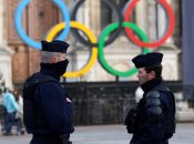 Полицейские на улицах Парижа