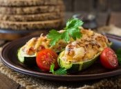 Сочные и пикантные кабачки с сыром в духовке