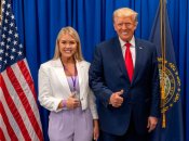 Кэролайн Ливитт и Дональд Трамп