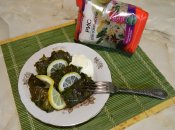 Листья винограда с рисово-ореховой начинкой (или долма по-гречески).