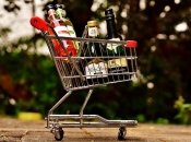 Спиртное стало роскошью: в оккупированном Мелитополе алкоголь продают по заоблачным ценам