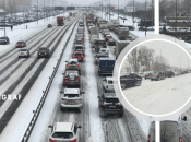 Затори в Києві через снігопад