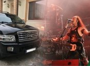 Музичний смак підкачав: у Криму у бізнесмена забрали машину з безглуздої причини