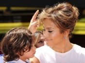 Дженнифер Лопес готова родить третьего ребенка