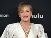 Шэрон Стоун вышла в свет