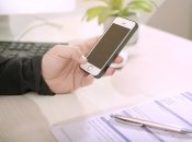 Регулярно осматривайте телефон насчет повреждений