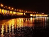 РФ обстреляла ДнепроГЭС: власти показали первые фото и видео последствий на плотине