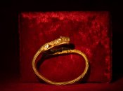 Золотой браслет с головой леопарда