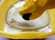 Простой способ отмыть жир с кромок стеклянной крышки