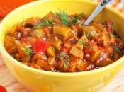 Рагу из кабачков, помидоров и перца