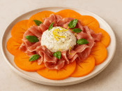 Карпаччо из хурмы, хамона и крем-сыра