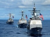 Дрейф військових кораблів США