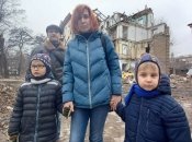 Олег та Наталія Єрофєєви з дітьми Ярославом і Сашком жили в центрі Запоріжжя,  тепер від їхнього будинку залишились руїни