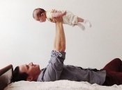 18 трогательных фото пап с малышами