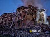 Зруйнована багатоповерхівка у Києві