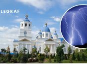 Блискавка вдарила у храм