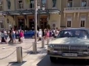 На цій 33-річній автівці дівчина здійснила європейське турне