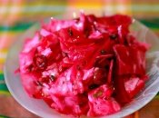 Маринованная капуста со свеклой - простой рецепт