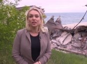 Бывшая российская пропагандистка на развалинах здания в Одессе, куда прилетела ракета оккупантов