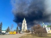 В украинских городах после обстрела - масштабные пожары