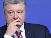 Порошенко у Раді поклав лікоть на Конституцію України