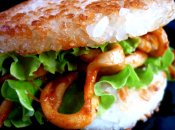 Бургер по-японски от Йоши Фудзивары