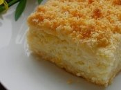 Пирог с насыщенной начинкой, нежным песочным основанием и хрустящим верхом