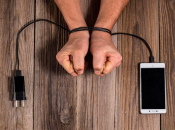 При неправильных действиях во время зарядки можно повредить аккумулятор телефона