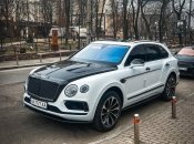 Bentley Bentayga 2018 року