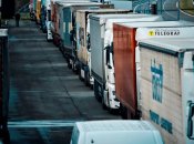 Грузовики на границе