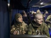 Російські солдати повертаються до РФ з українського полону