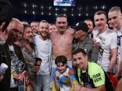 Олександр Усик із командою