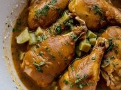 До такої курки підійде будь-який гарнір  (зображення створено за допомогою ШІ)