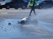 Обломки упавшей на проезжую часть ракеты