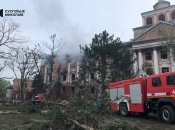 Наслідок одного з влучань у Миколаєві