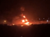 На городской нефтебазе – мощное пламя