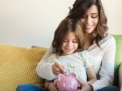 Одинокие мамы или папы могут рассчитывать на финпомощь от государства